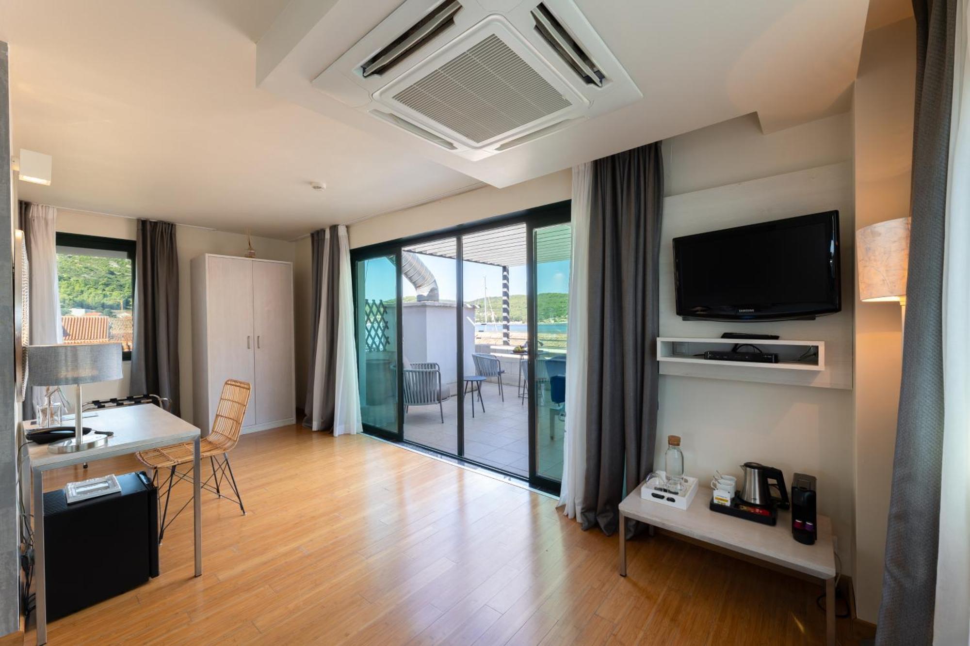 Hotel San Giorgio Vis Ngoại thất bức ảnh