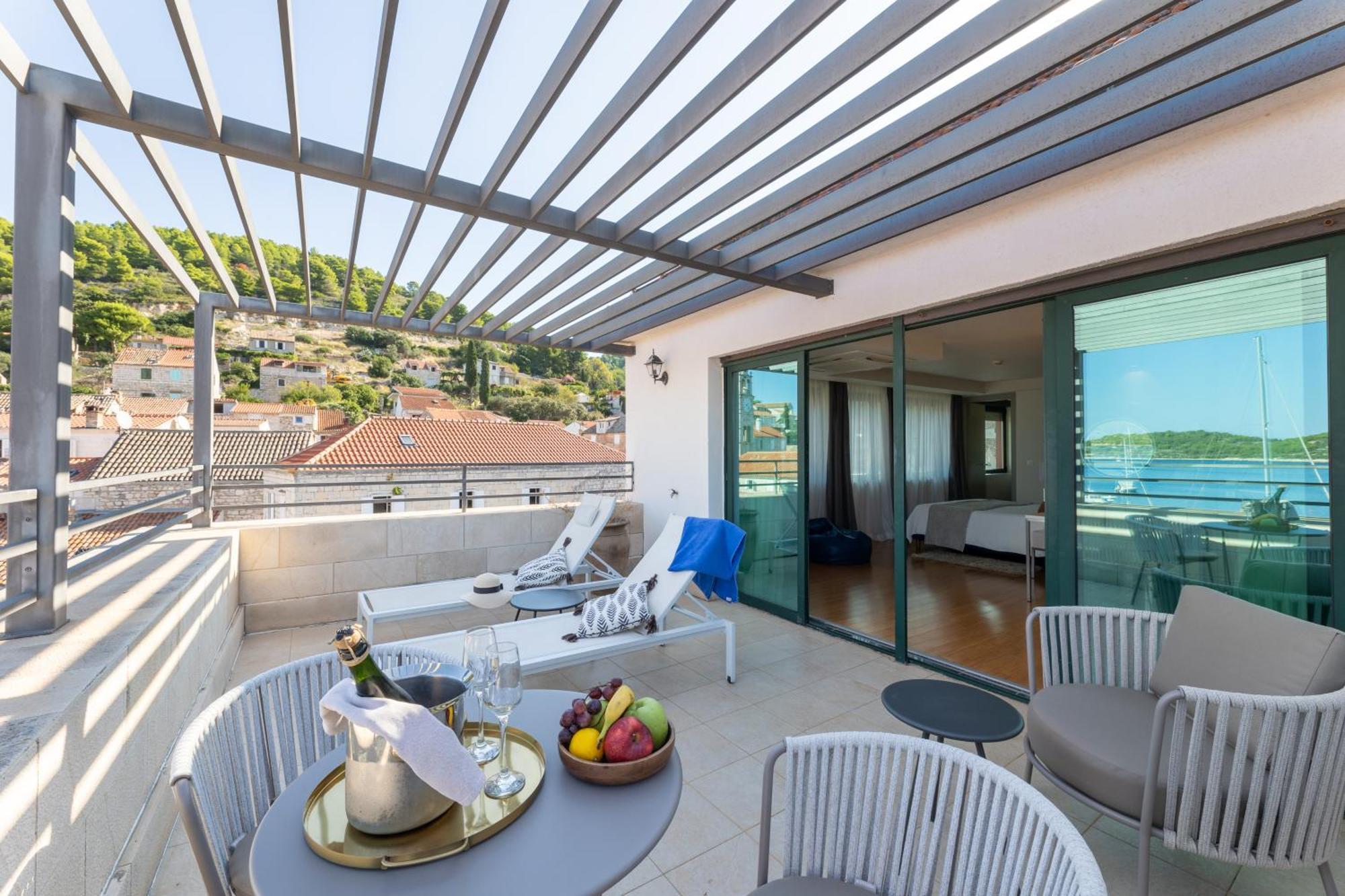 Hotel San Giorgio Vis Ngoại thất bức ảnh